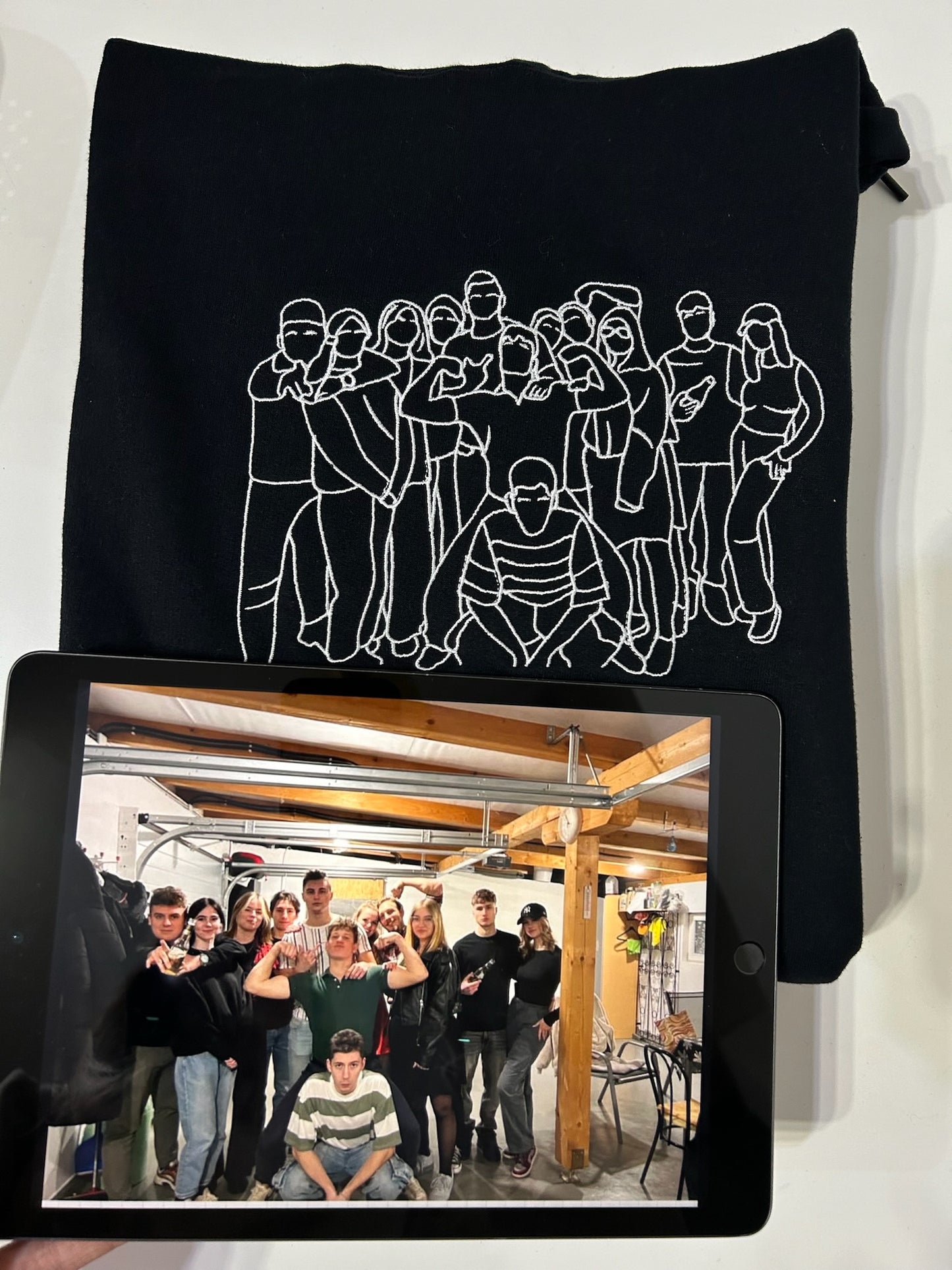 Photo Embroidery – Line Art