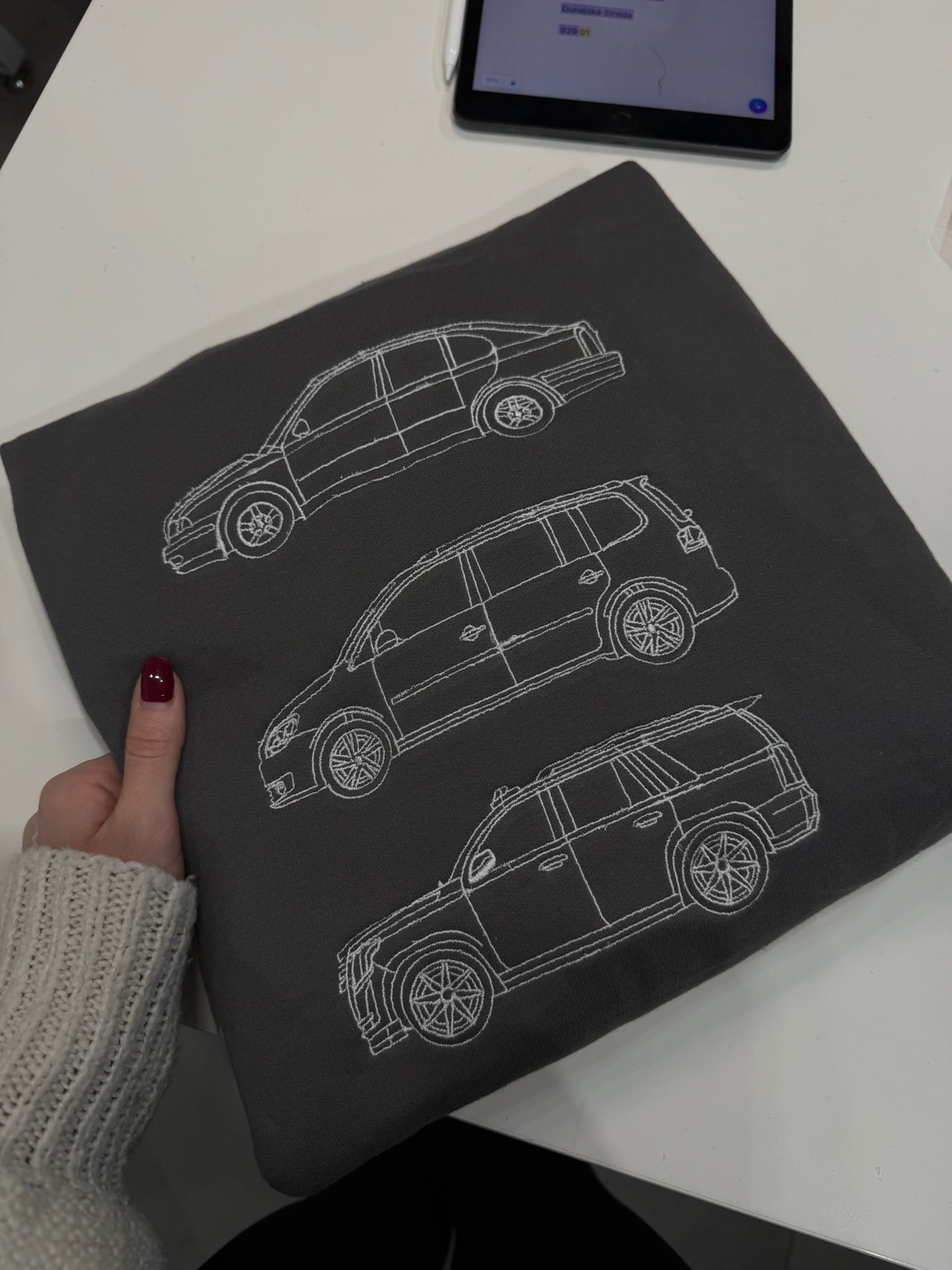 Car line art embroidery