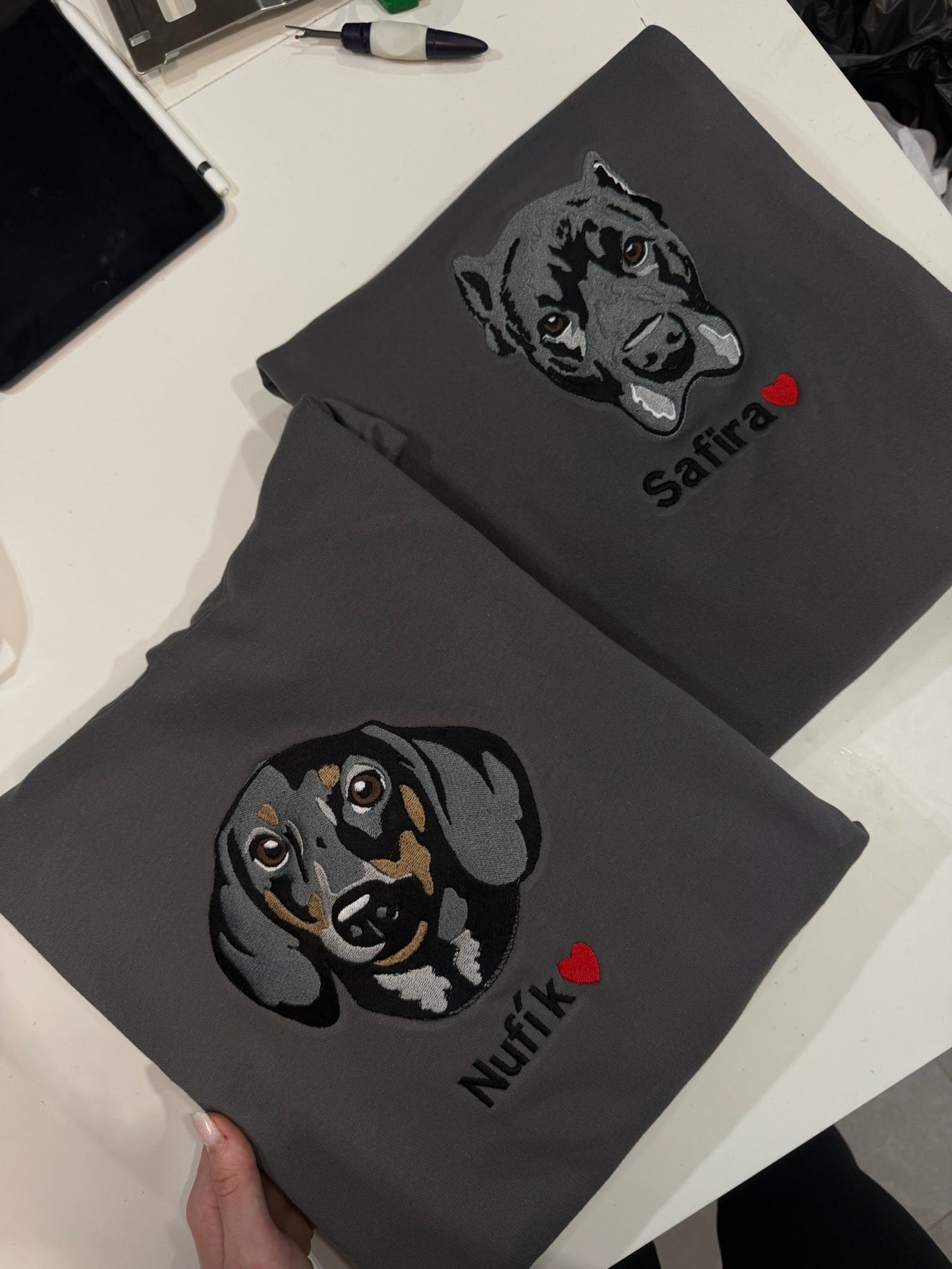 Dog portrait embroidery with name